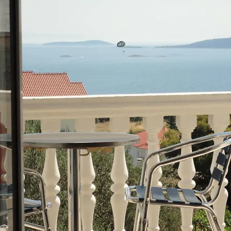 Apartments Ilak Trogir Exterior photo