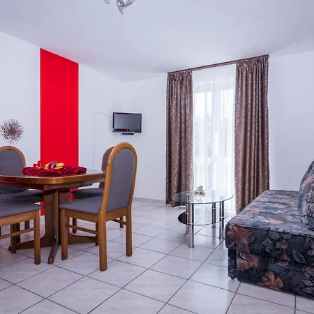 Apartments Ilak Trogir Exterior photo