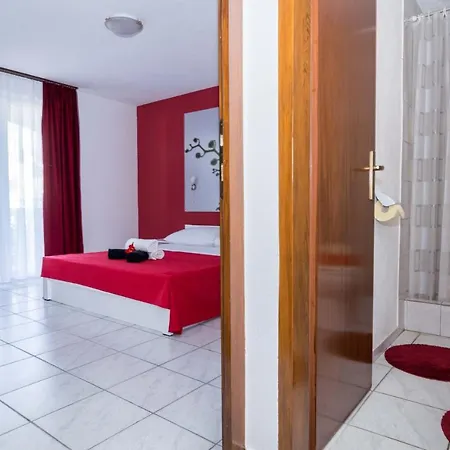 Apartments Ilak Trogir Exterior photo