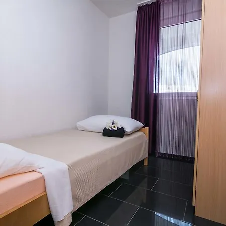 Apartments Ilak Trogir Exterior photo