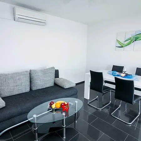 Apartments Ilak Trogir Exterior photo