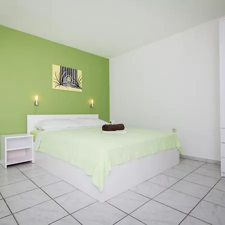 Apartments Ilak Trogir Exterior photo